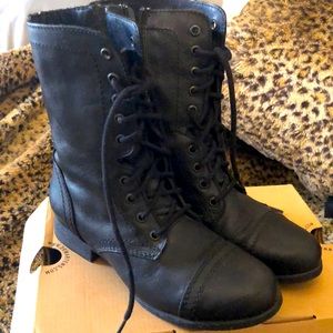 Steve Madden lace up boots size 7 1/2. Only worn a few times.